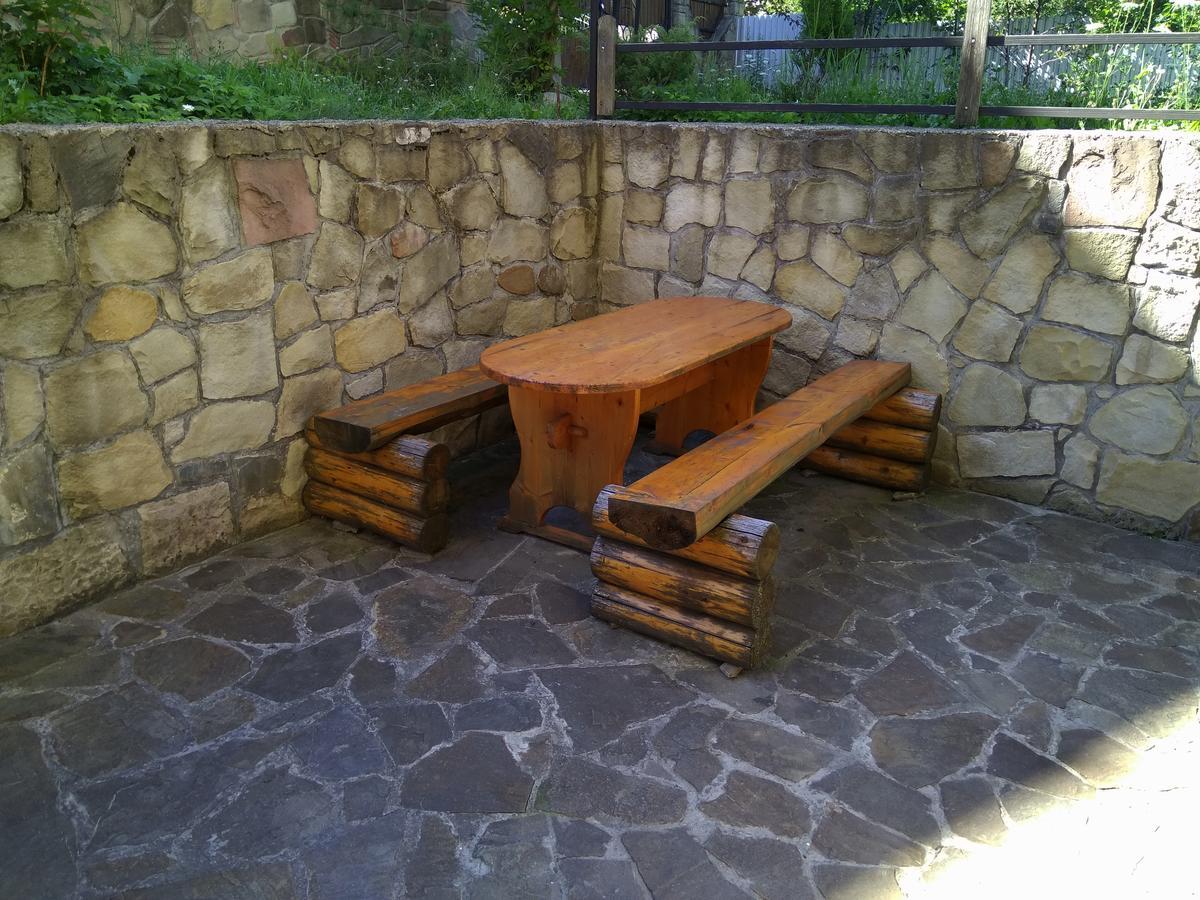 Oskolok Dovbusha Mini-Hotel Iaremcea Exterior foto